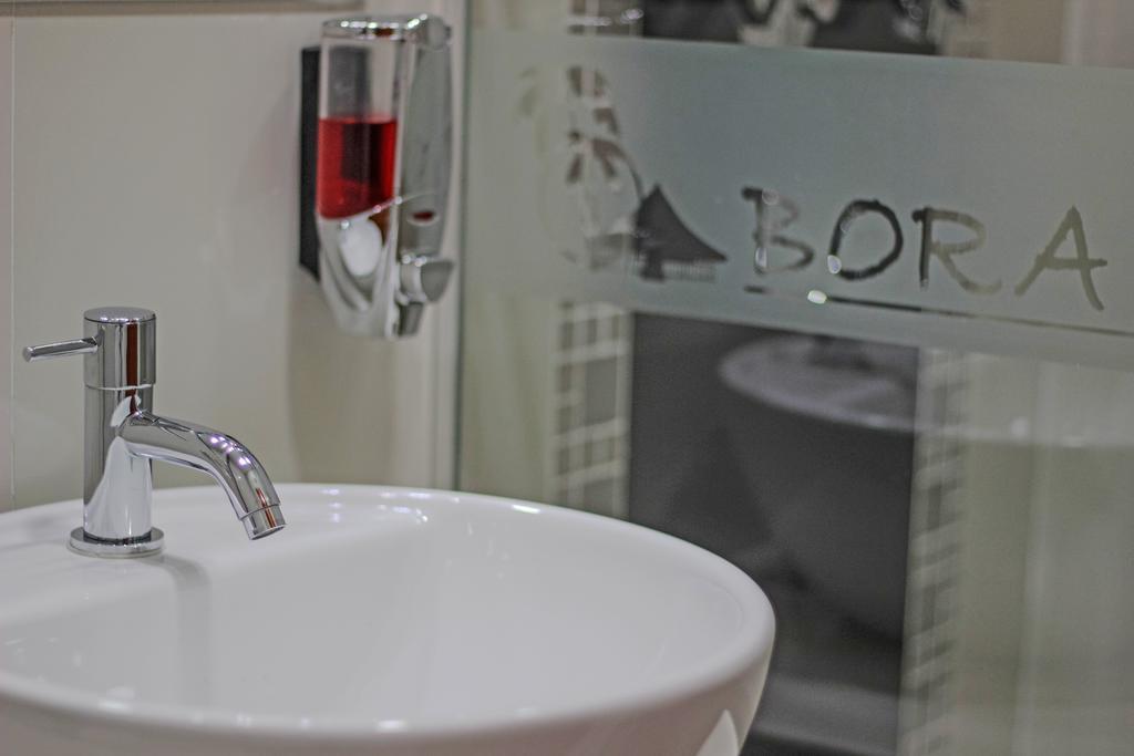 Bora Hotel Икитос Стая снимка