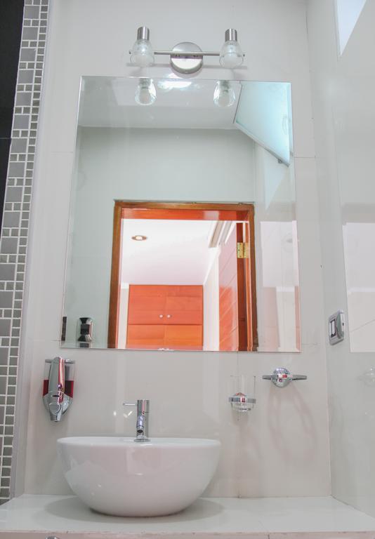 Bora Hotel Икитос Стая снимка